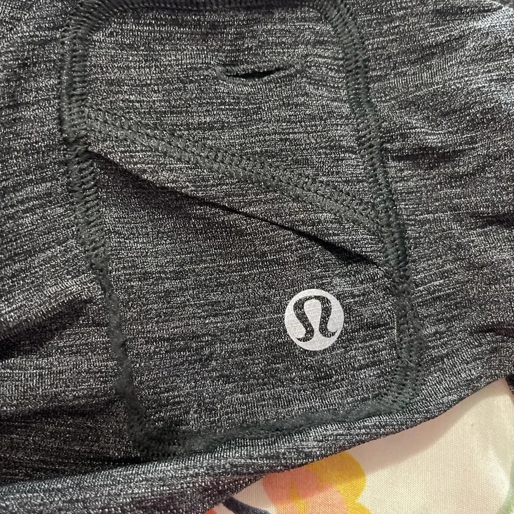Lululemon Run: Team Spirit Tech Short Sleeve Black Size 8 - Picture 4 of 10